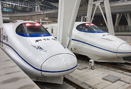 高鐵、動(dòng)車(chē)、機(jī)車(chē)